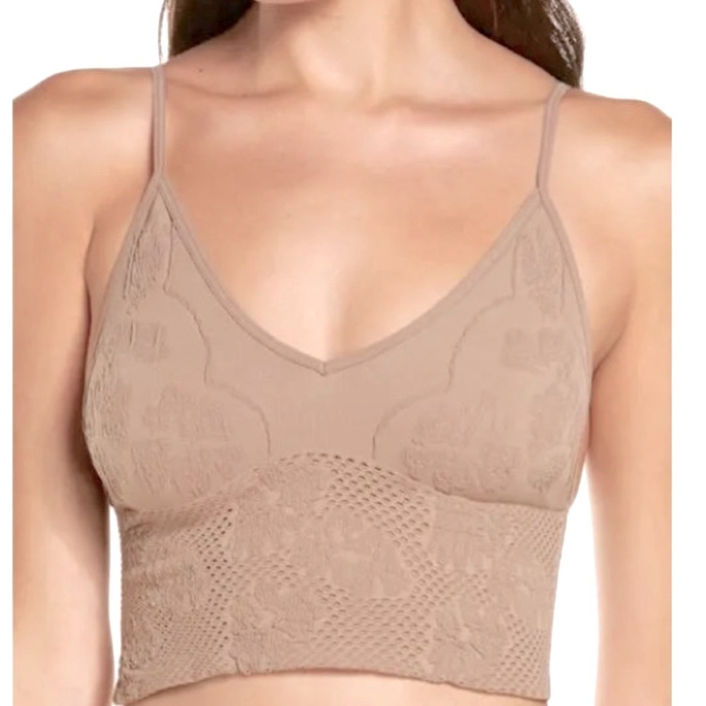 NWT  Intimately Free People Candy Seamless Bra. Sand . Sz XS/S